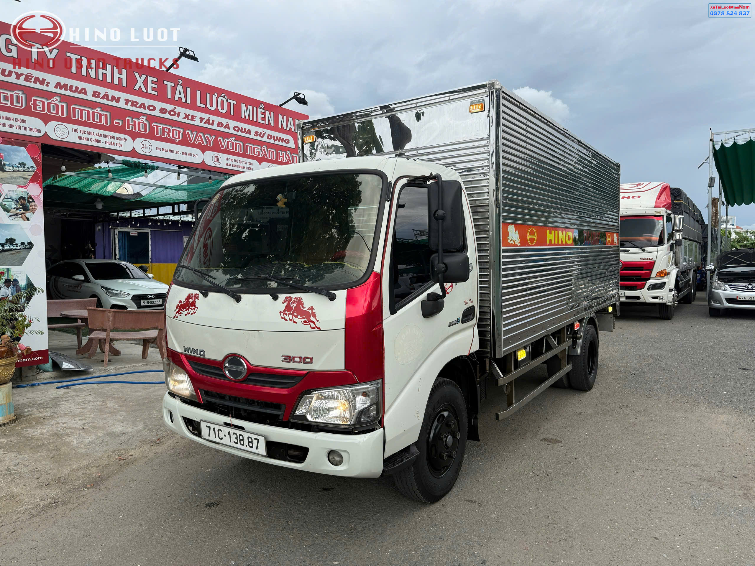 Xe Tải Hino XZU650L 1.85 Tấn Đời 2017