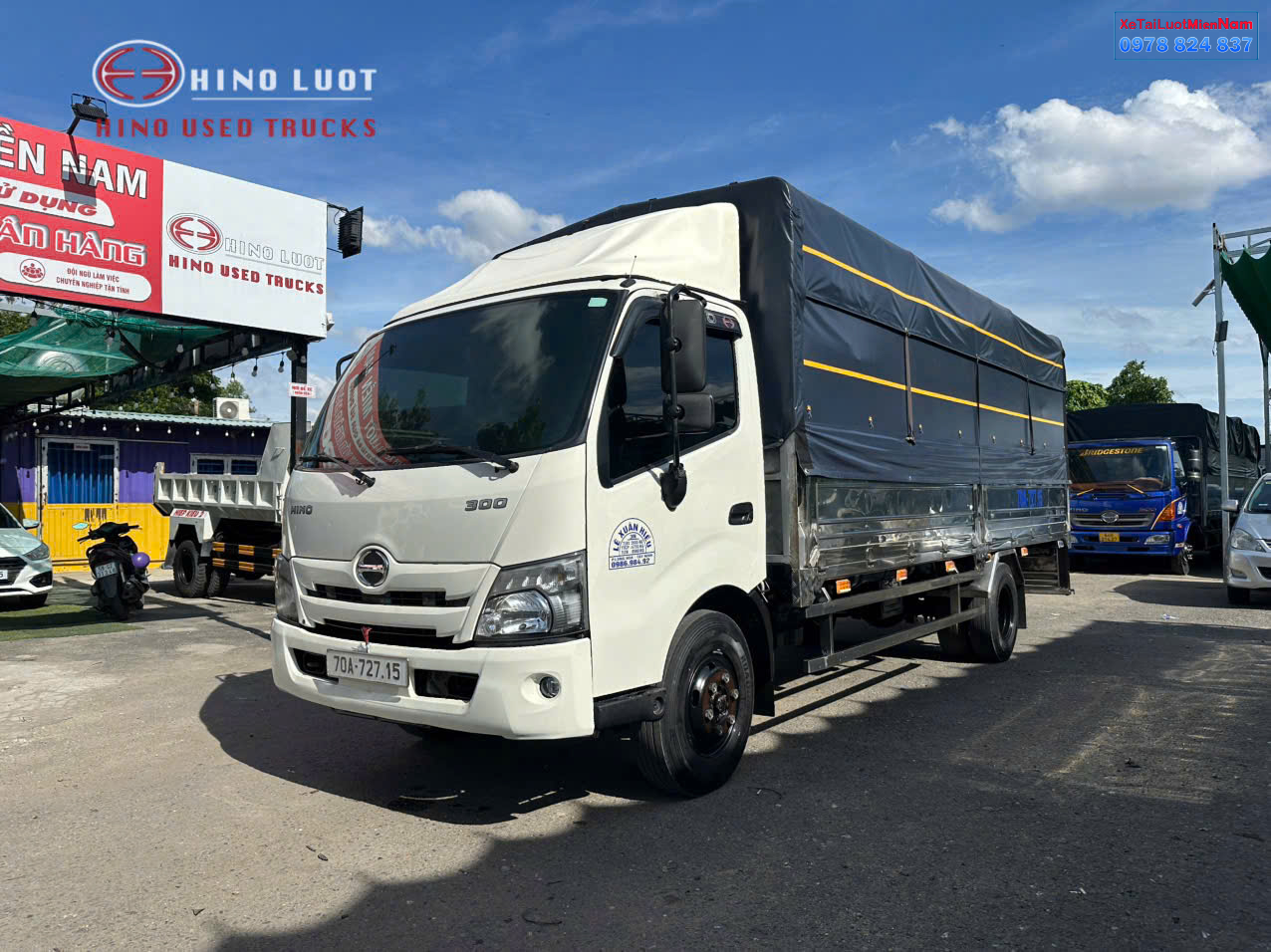Xe Tải Hino XZU730L 5 Tấn Đời 2022